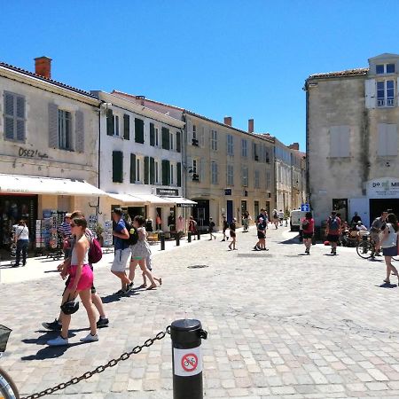 Appartement élégant avec vue sur le port Saint-Martin-de-Ré Extérieur photo