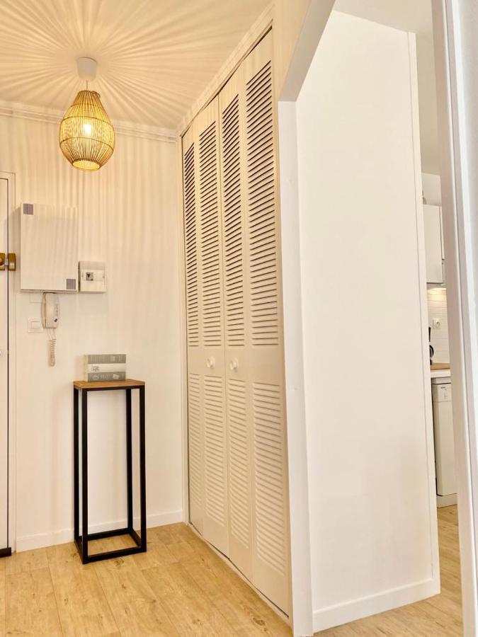 Appartement élégant avec vue sur le port Saint-Martin-de-Ré Extérieur photo