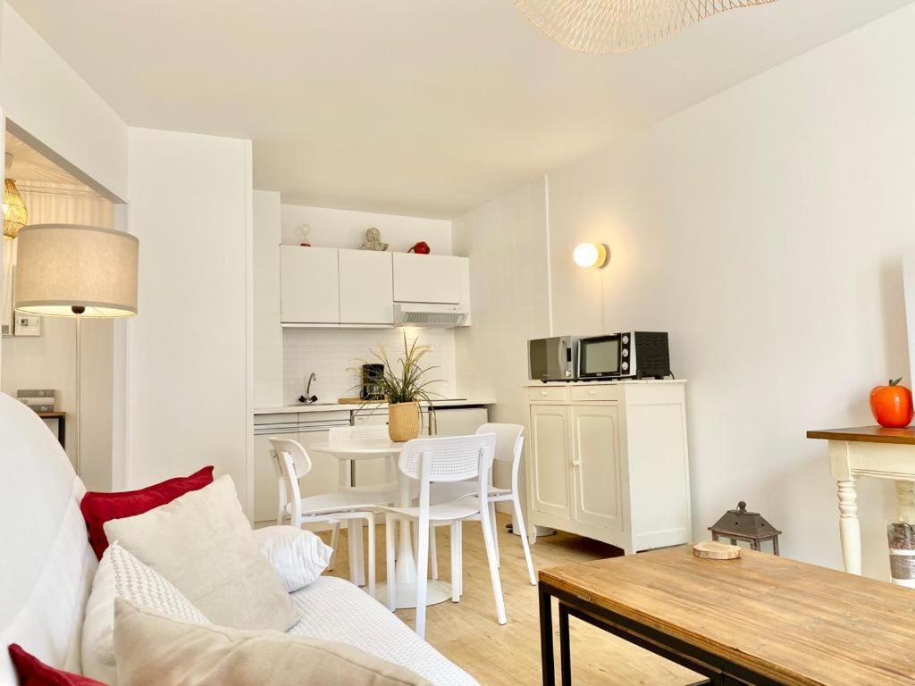 Appartement élégant avec vue sur le port Saint-Martin-de-Ré Extérieur photo